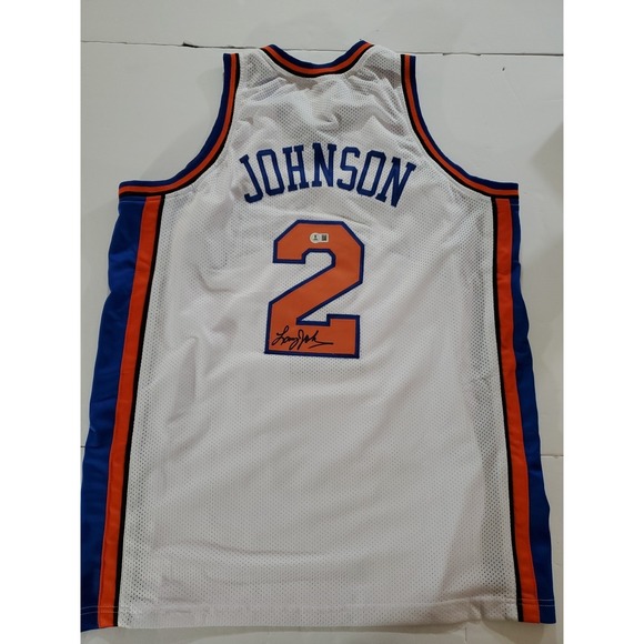 Larry Johnson NY Knicks Signed Jersey Autographed Beckett Authentication BAS XL